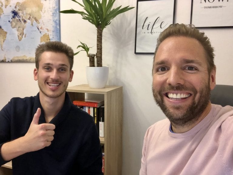 Ronny live on Twitch