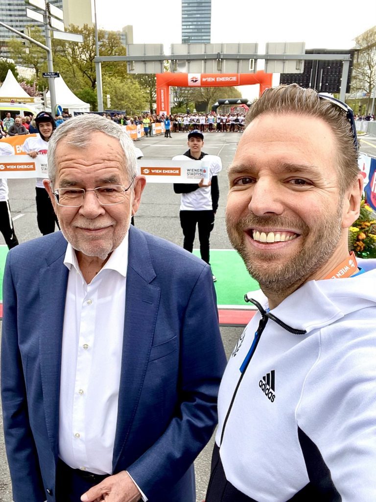 Vienna City Marathon 2022 - Präsident Alexander van der Bellen + Ronny Leber